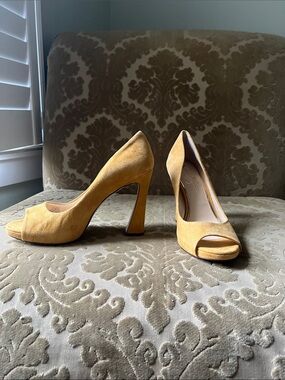 Jessica Simpson Mustard Suede Peep-Toe High Heels